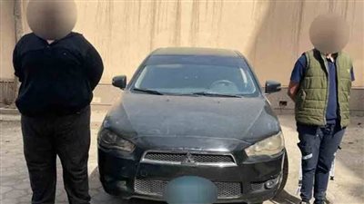 القبض على ضابط الشرطة المزيف وصاحب السيارة المستخدمة في الاعتداء على أحد المواطنين