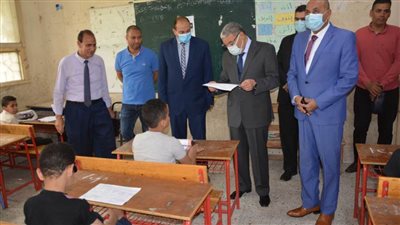 محافظ المنيا يتابع بدء امتحانات 