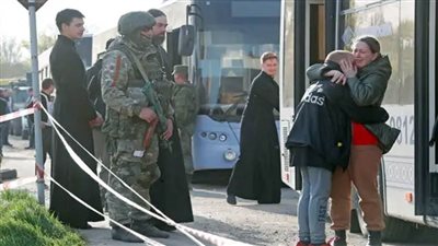 أوكرانيا: وصول 174 مدنيا تم إجلاؤهم من مصنع آزوفستال إلى زابوريجيا