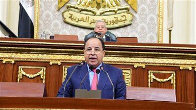 وزير المالية أمام 