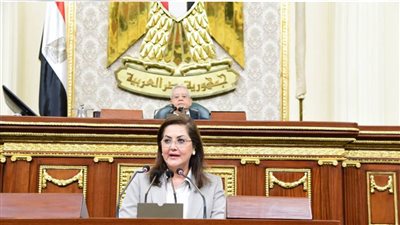 وزيرة التخطيط تستعرض برامج ومبادرات التنمية المكانية بخطة 22/2023 أمام 