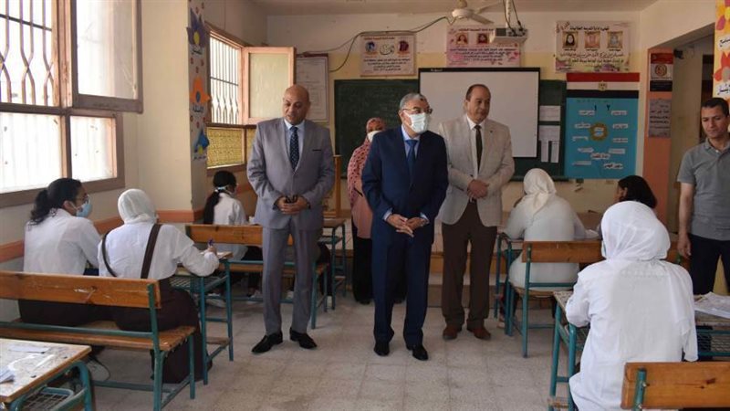 محافظ المنيا يتفقد