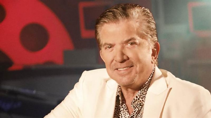 المطرب اللبناني وليد