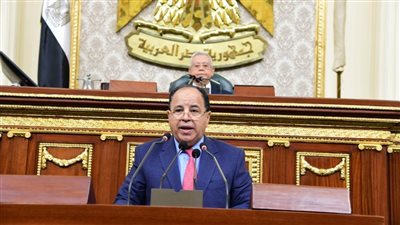 الحكومة تعرض خطة التنمية والموازنة الجديدة أمام البرلمان