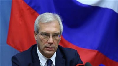 روسيا لا تعتزم إغلاق سفاراتها في أوروبا