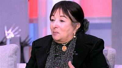 سميرة عبد العزيز في حالة من النشاط الفني بين عمل مسرحي وآخر درامي 192 حلقة