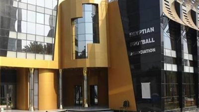 اتحاد الكرة يخاطب كاف بشأن ملعب نهائي دوري أبطال إفريقيا 