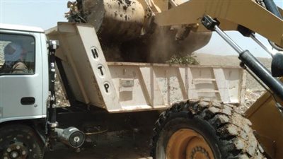 حملات مكثفه لرفع تراكمات القمامة ومنظومة النظافة العامة بالمنيا