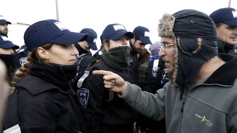 المستوطنين