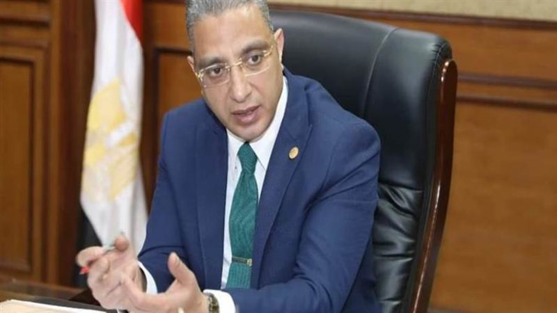 الدكتور أحمد الأنصاري