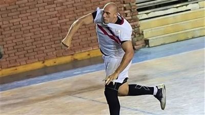 الدولي لليد يوقف لاعب 