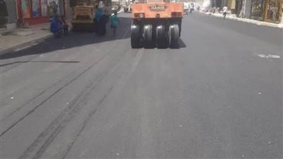 بتكلفة 10 ملايين جنيه.. أعمال الرصف الجارية بمنطقتي القومية وفيلل الجامعة بالشرقية 