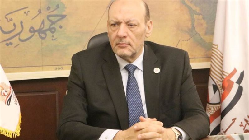 الدكتور حسين أبو