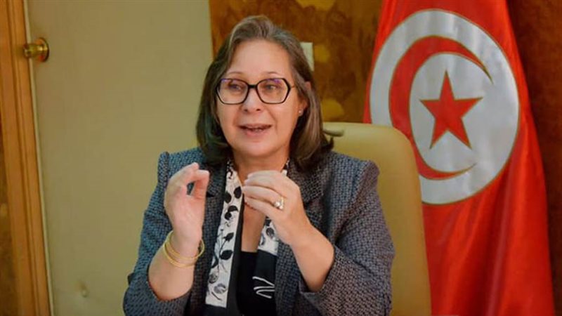 وزيرة الصناعة والمناجم