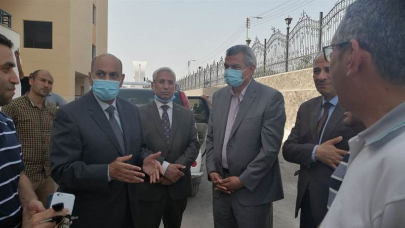 رئيس الجامعة يتفقد