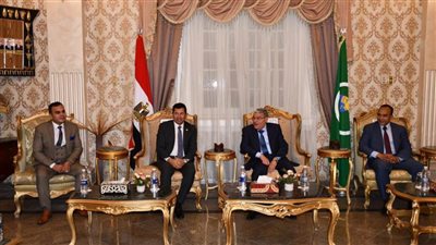 وزير الشباب والرياضة يصل المنيا لافتتاح وتفقد عدد من المنشآت الشبابية والرياضية
