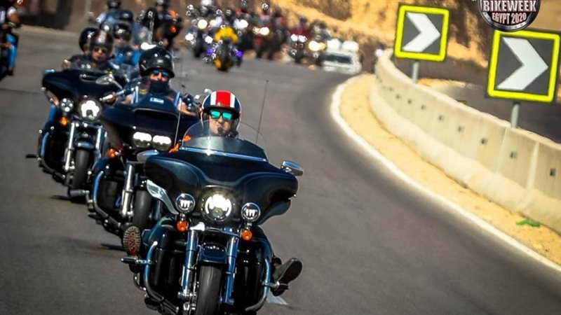 ١٥٠٠ دراجة نارية