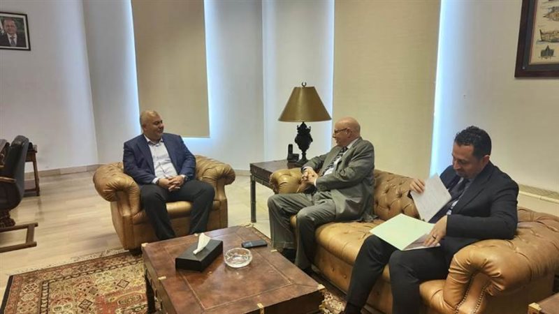 صورة من اللقاء