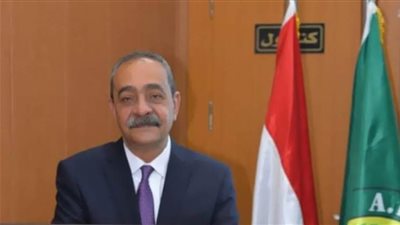 محافظ الإسماعيلية يجري عددًا من التغييرات في قيادات الصف الثاني بالمحافظة