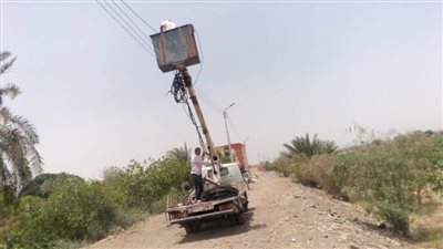 حملة لتطهير المجاري المائية بأبوقرقاص ورفع تراكمات القمامة  بملوي