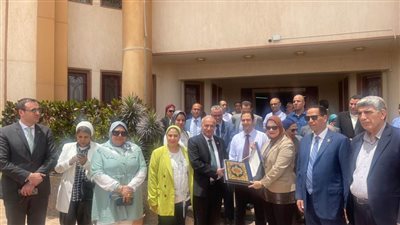 لجنة التعليم بالنواب تتفقد مدرسة 