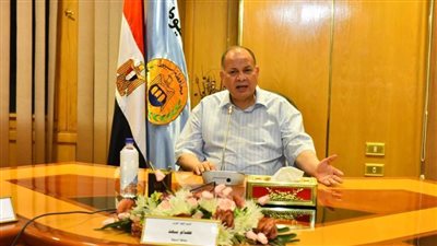 محافظ أسيوط يترأس اجتماع تطوير منظومة العمل بإدارات الموارد البشرية بالوحدات المحلية ومديريات الخدمات