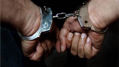 السجن 10 سنوات والعزل من الوظيفة لمدير مدرسة ثانوي زوّر في بيانات الطلاب