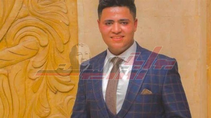 الفنان احمد سامى