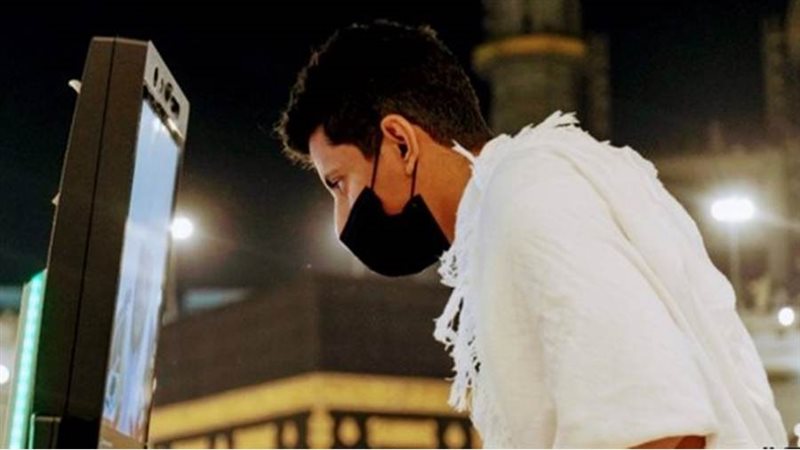 روبوت لتوجيه القاصدين