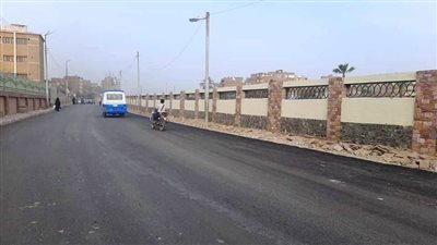 الانتهاء من رصف طريق 