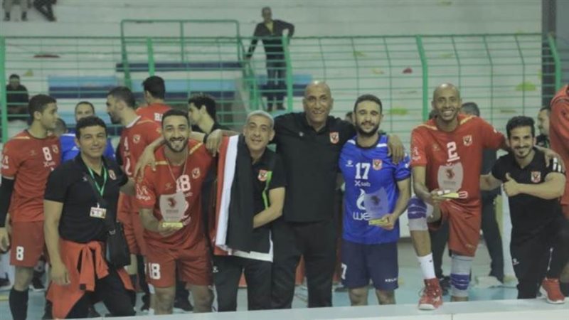 طائرة رجال الأهلي