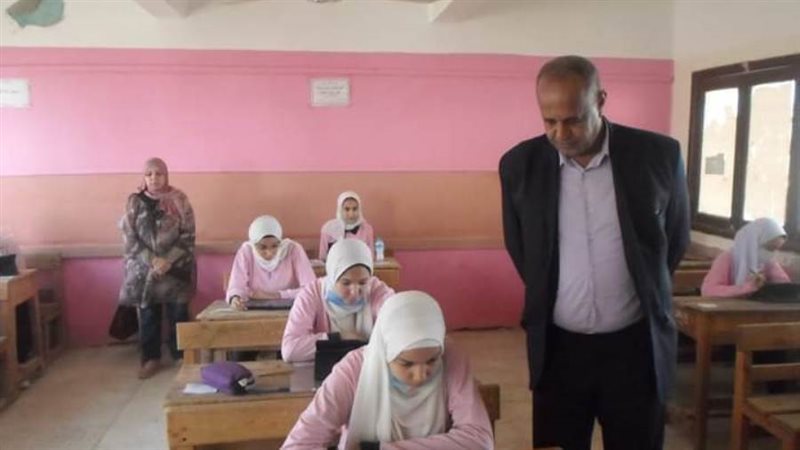 مدير الإدارة التعليمية