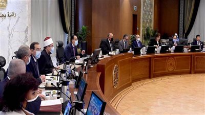 8 معلومات عن قرار الحكومة الجديد بشأن الإعارات والإجازات بدون أجر للعمل بالخارج