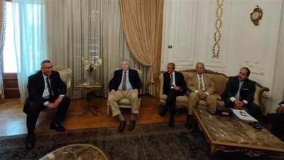 عبدالسند يمامة يلتقي شيوخ وقيادات الوفد ببيت الأمة