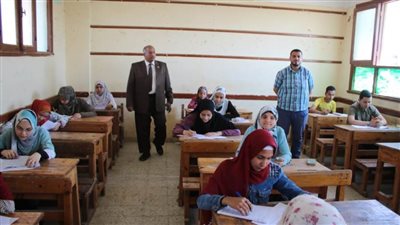 ضبط محمول بحوزة طالب بإعدادية بنى سويف وإحالة اللجنة للتحقيق 