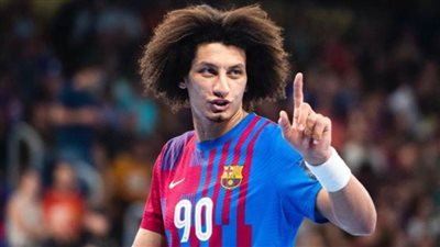 علي زين يشارك في صعود برشلونة إلى نصف نهائي أبطال أوروبا لليد