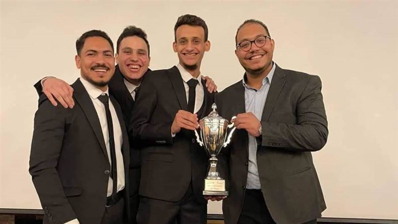 فريق إيناكتس جامعة