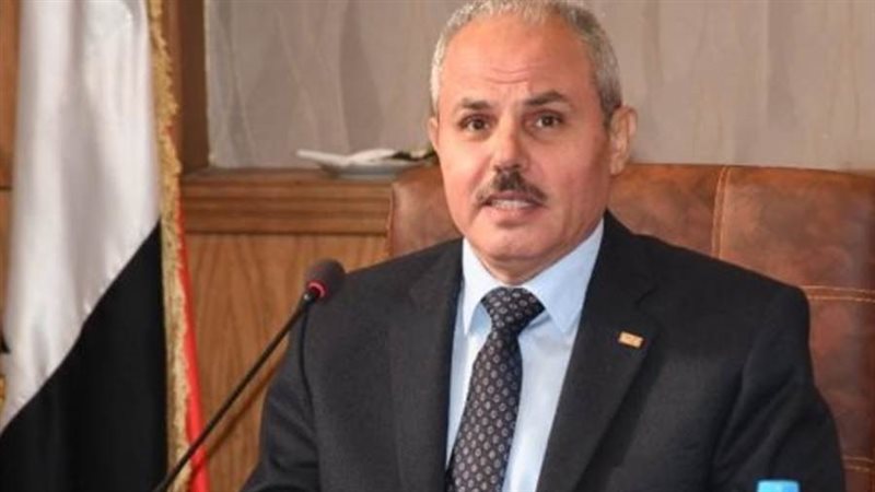 رئيس جامعة قناة السويس