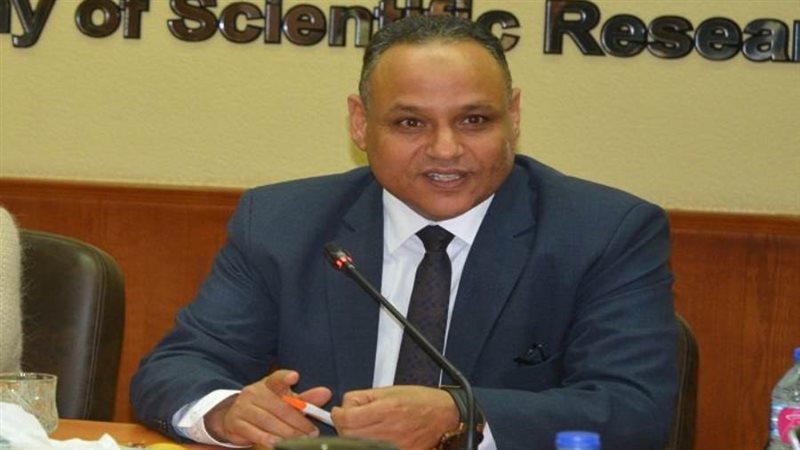 الدكتور محمود صقر