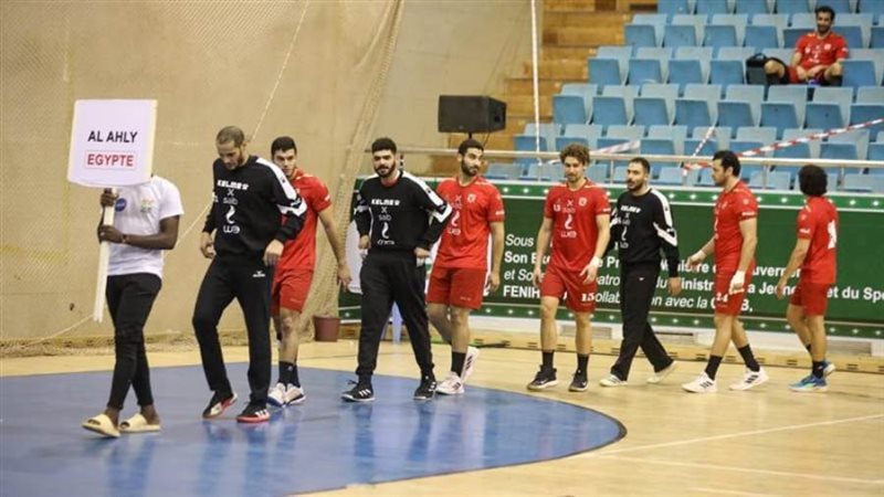 يد رجال الأهلي