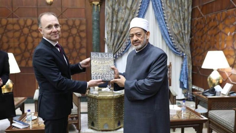 شيخ الأزهر وسفير