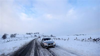 عاصفة قوية تجتاح مقاطعة أونتاريو الكندية