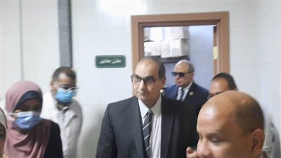خلال زيارة لرئيس الهيئة: مجازاة 3 أطباء بمستشفى 