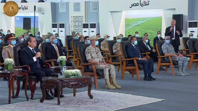 الرئيس السيسي أثناء