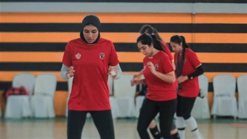 طائرة سيدات الأهلي