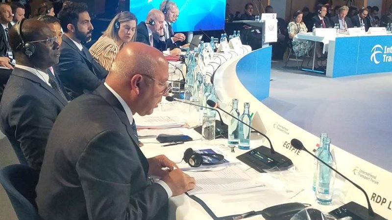 وزير النقل خلال مشاركته