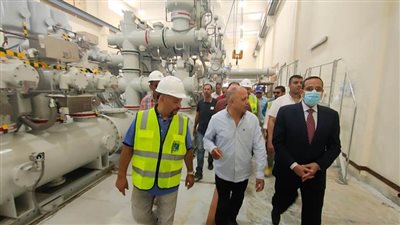 محافظ شمال سيناء يتفقد محطات الكهرباء الجديدة بالعريش