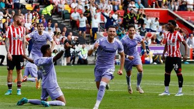 ليدز يفوز على برينتفورد.. وبيرنلي يهبط لدوري الدرجة الأولى رفقة نورويتش وواتفورد