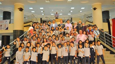 طلاب المدرسة الدولية للغات يطلعون على إمكانيات كلية العلوم بكفر الشيخ