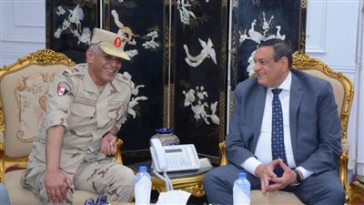 محافظ البحيرة يستقبل مدير جمعية المحاربين القدماء وضحايا الحرب 